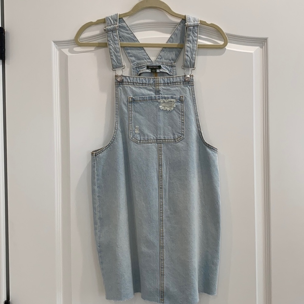 **SOLD** Wild Fable denim skirt overalls